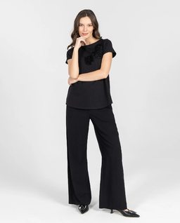 Czarny t-shirt z naszywanymi kwiatami - Image #1