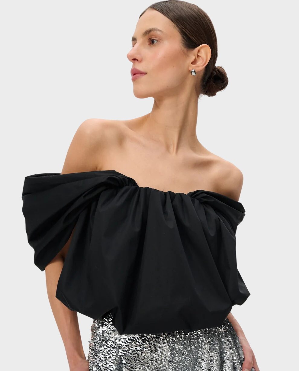 Czarny  top o krótkim kroju Yena - Image #0