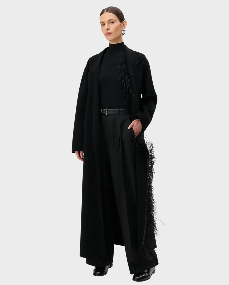 Wełniany czarny płaszcz z piórami Thiago