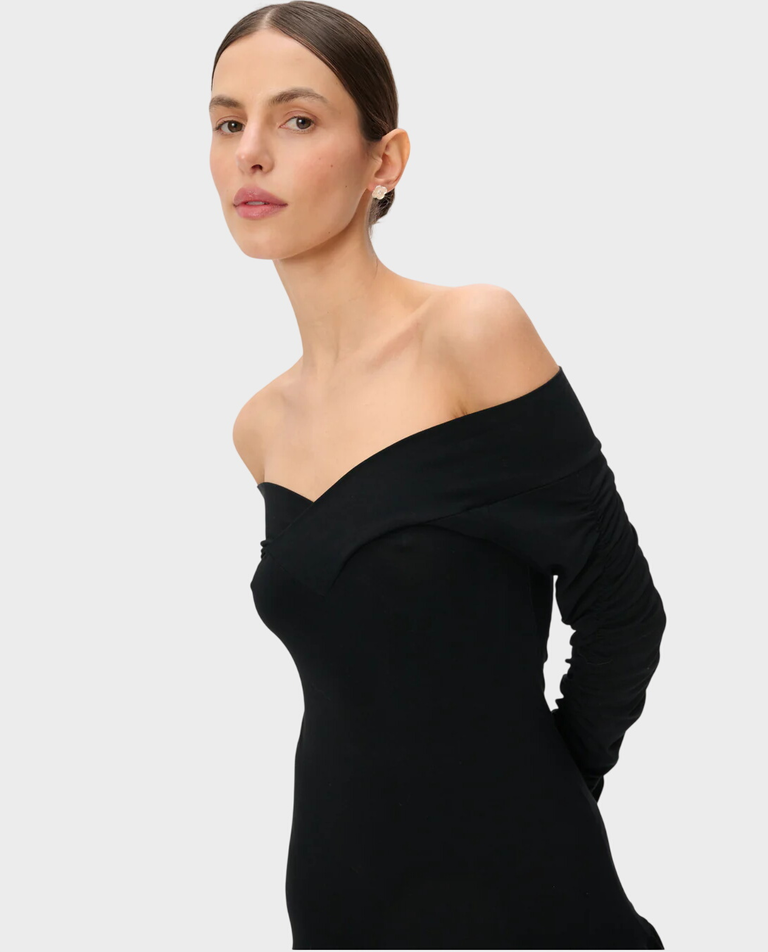 Czarna sukienka z długim rękawem Portia