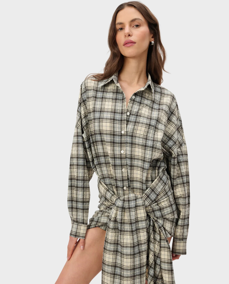 Koszula w kratę z szalem Larsa