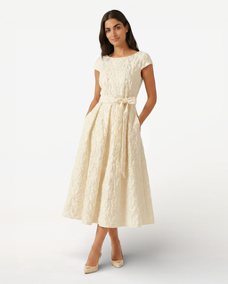 Kremowa sukienka Rosa Divina - Image #1