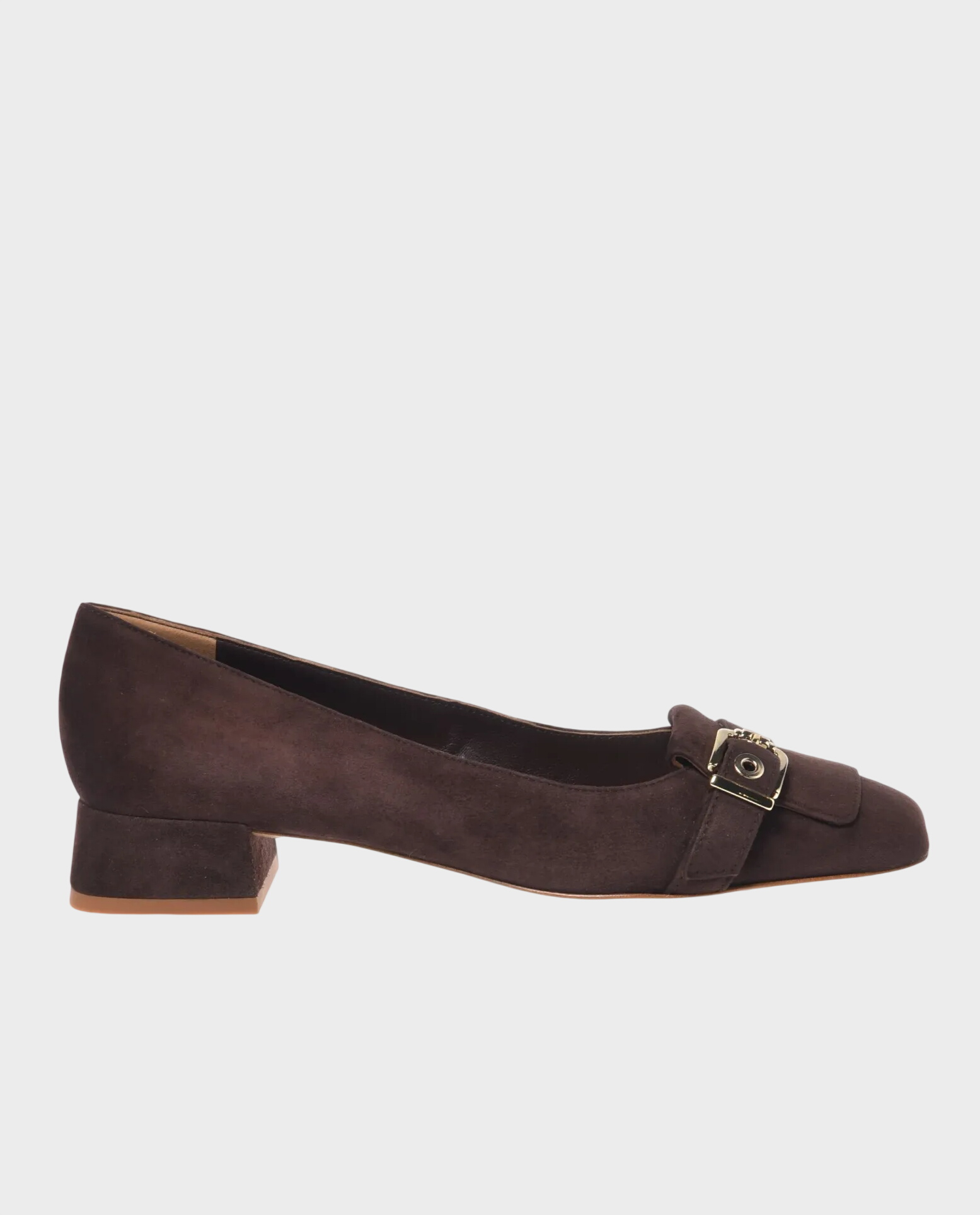 Czekoladowe czółenka z ozdobną klamrą - Image #0