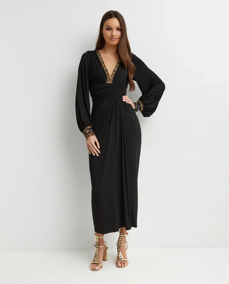 Czarna sukienka midi