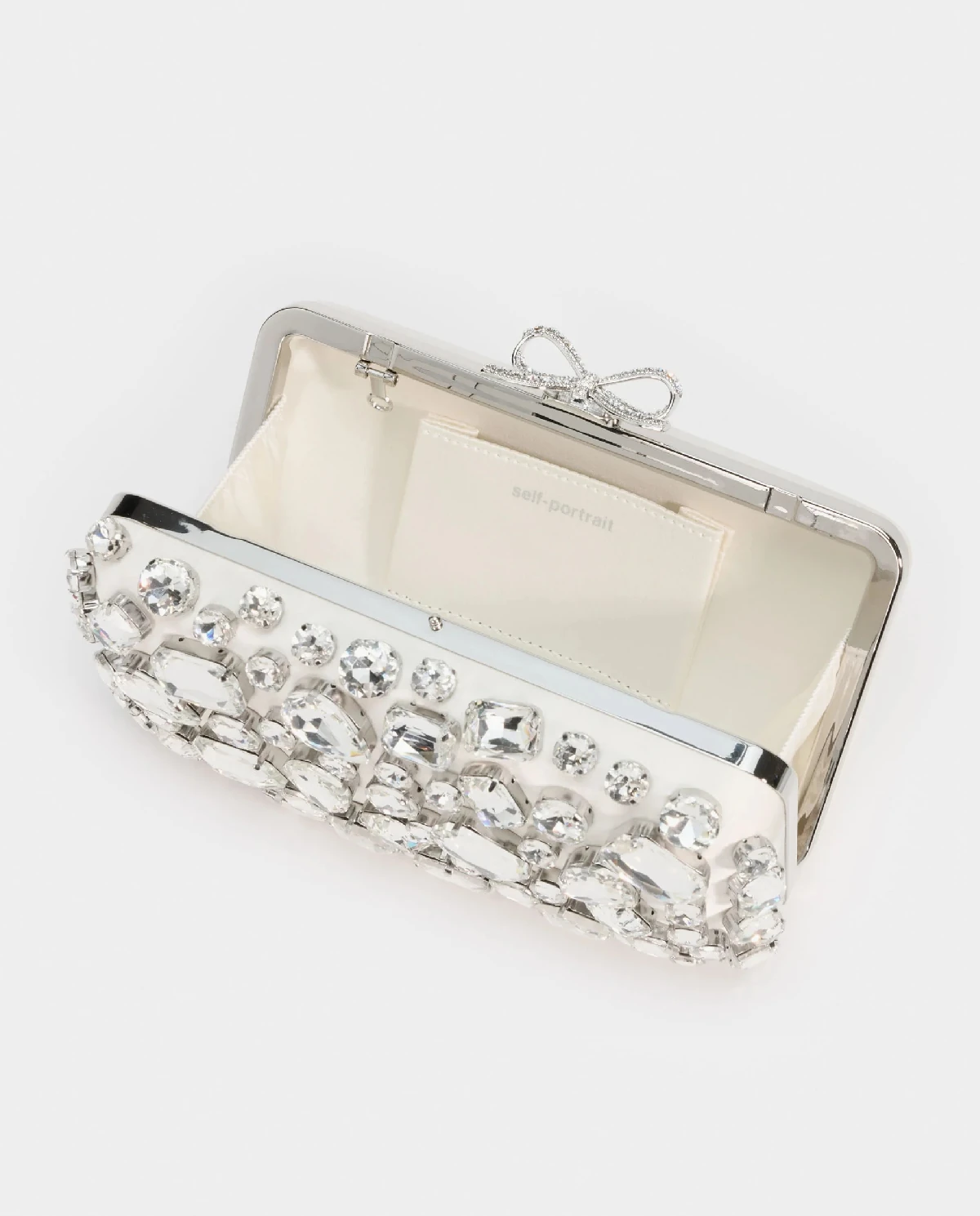 Kremowa kopertówka z kryształkami - Image #3