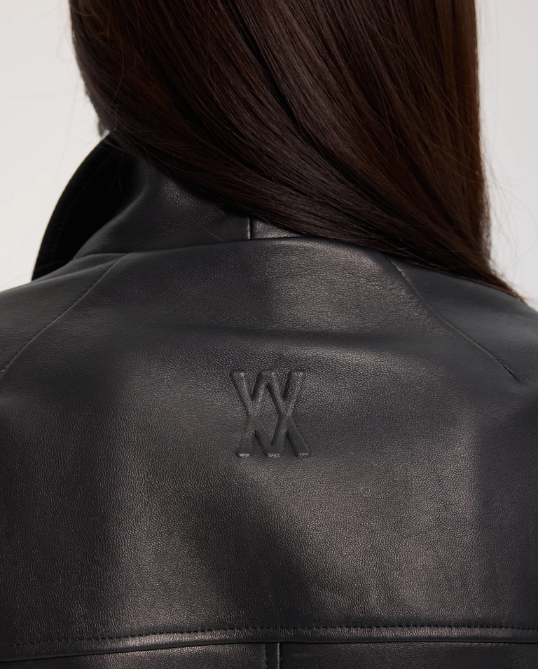 Skórzana kurtka z szerokimi ramionami Vera - Image #4