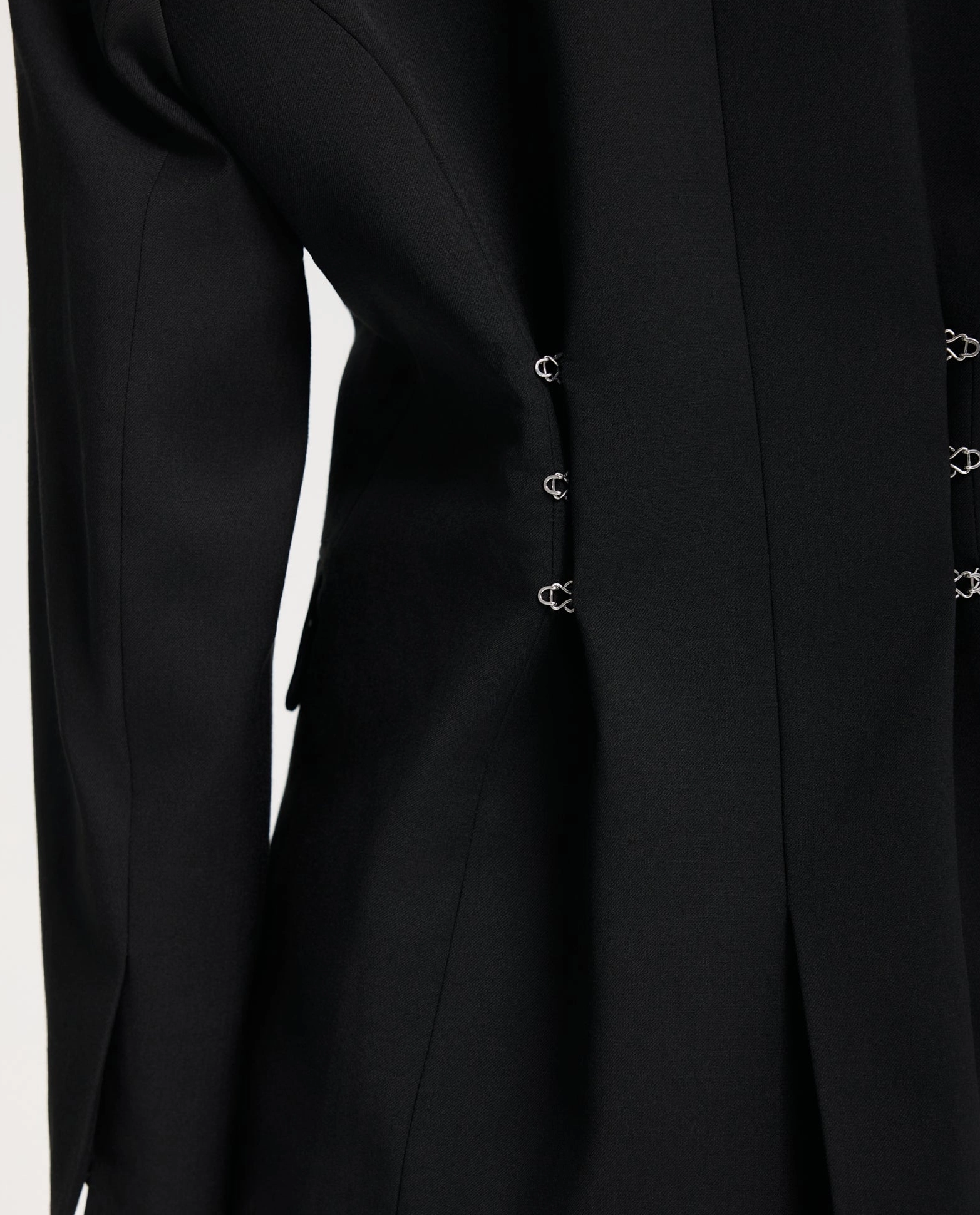 Czarna marynarka z haftkami Cleo - Image #4