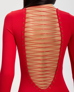 Czerwona sukienka z ozdobnym tyłem Amora - Image #2