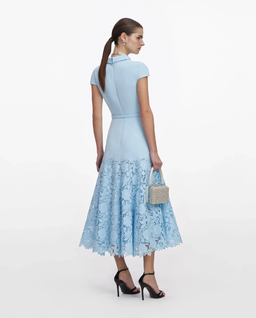 Błękitna sukienka midi z koronką - Image #2