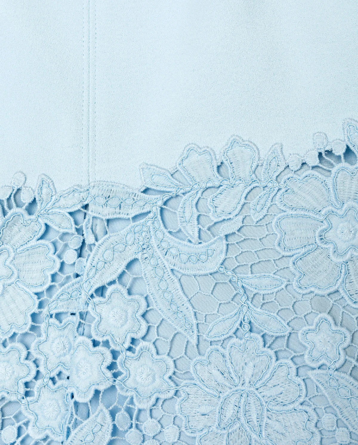 Błękitna sukienka midi z koronką - Image #4