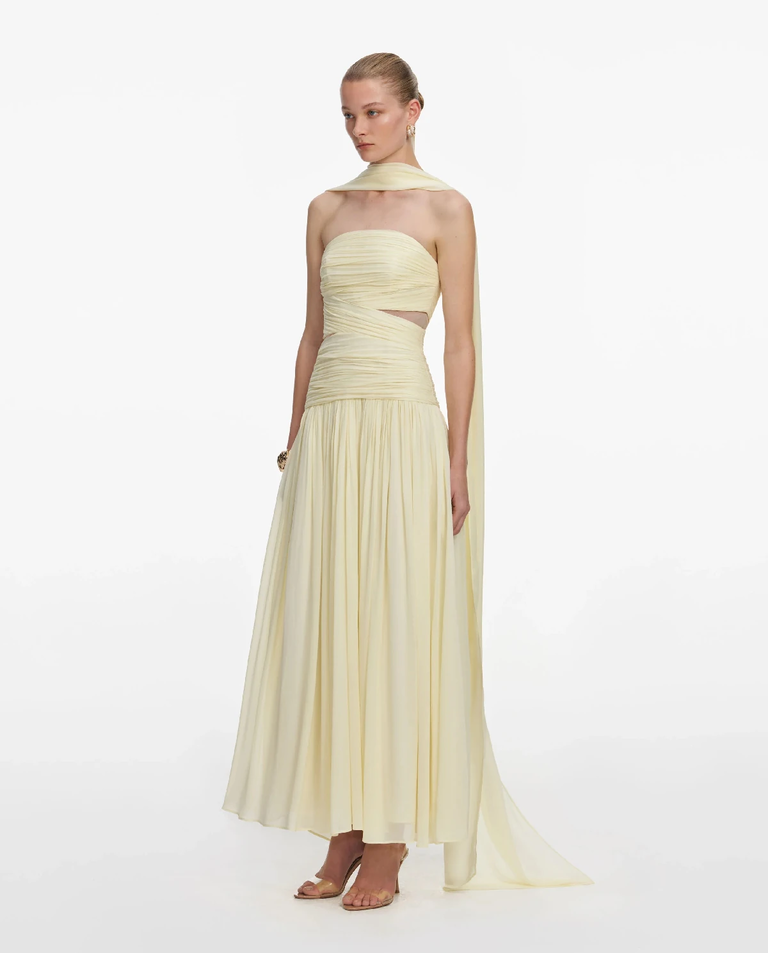 Jasnożółta sukienka midi z szalem