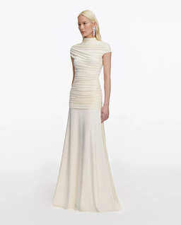 Żółta sukienka maxi z drapowaniem - Image #1