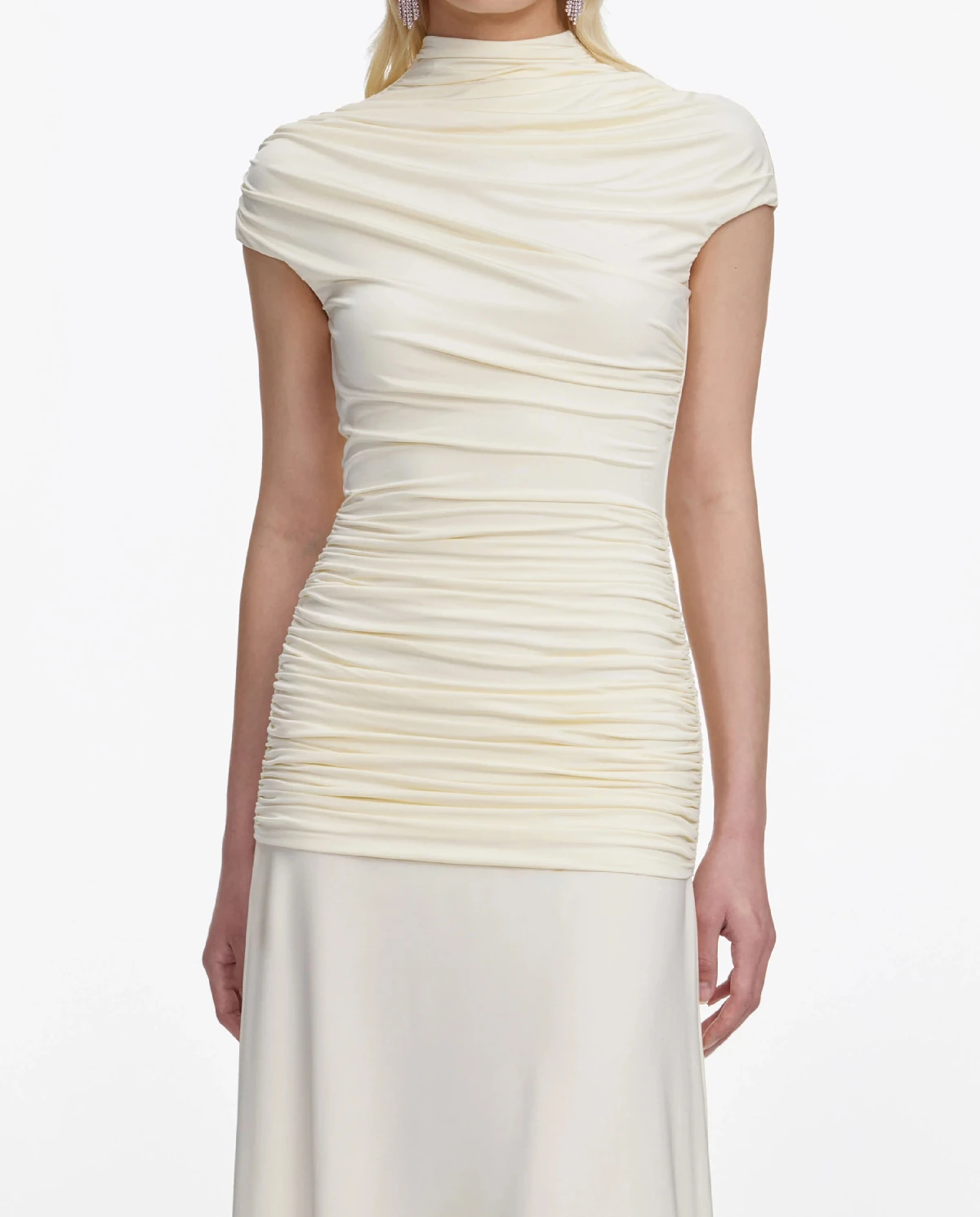 Żółta sukienka maxi z drapowaniem - Image #3