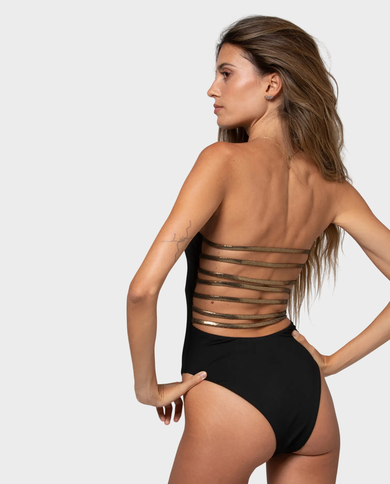 Strój kąpielowy z ozdobnym tyłem Yasmine