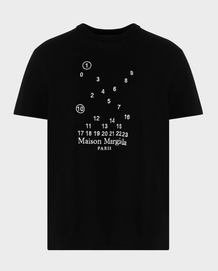 Czarny t-shirt z haftowanym logo „10 Numeric”