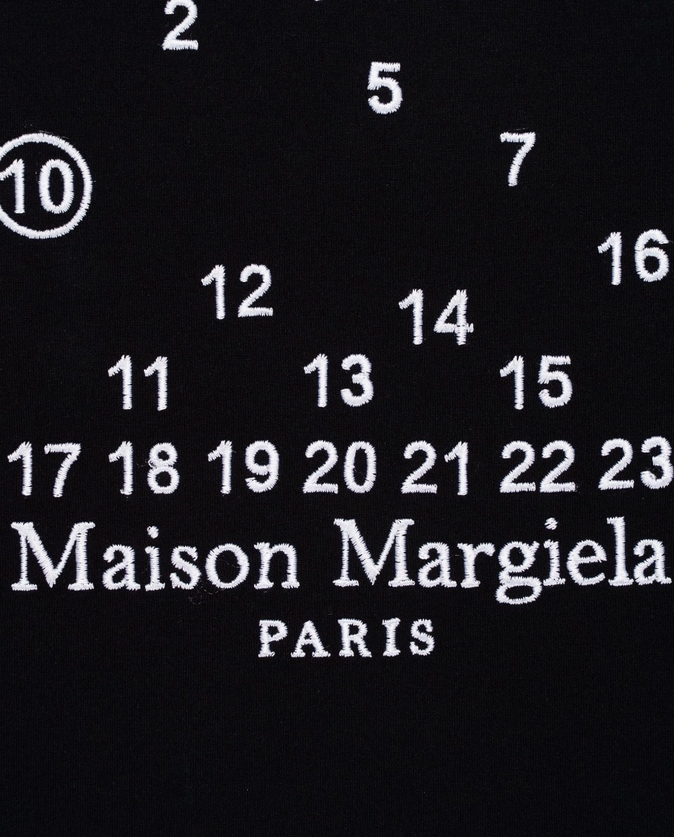 Czarny t-shirt z haftowanym logo „10 Numeric” - Image #1