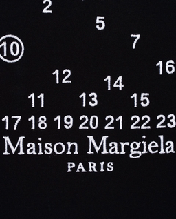 Czarny t-shirt z haftowanym logo „10 Numeric” - Image #1