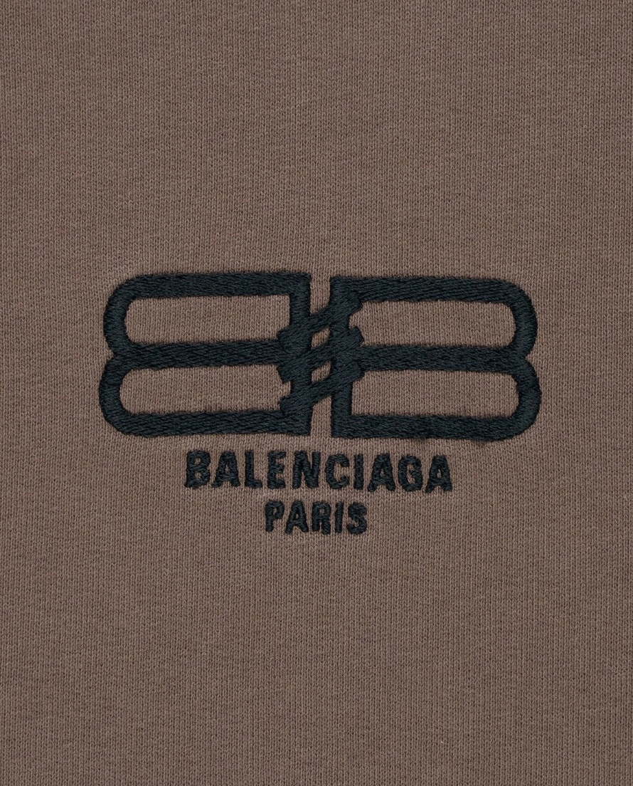 Brązowa bluza z haftowanym logo BB - Image #1