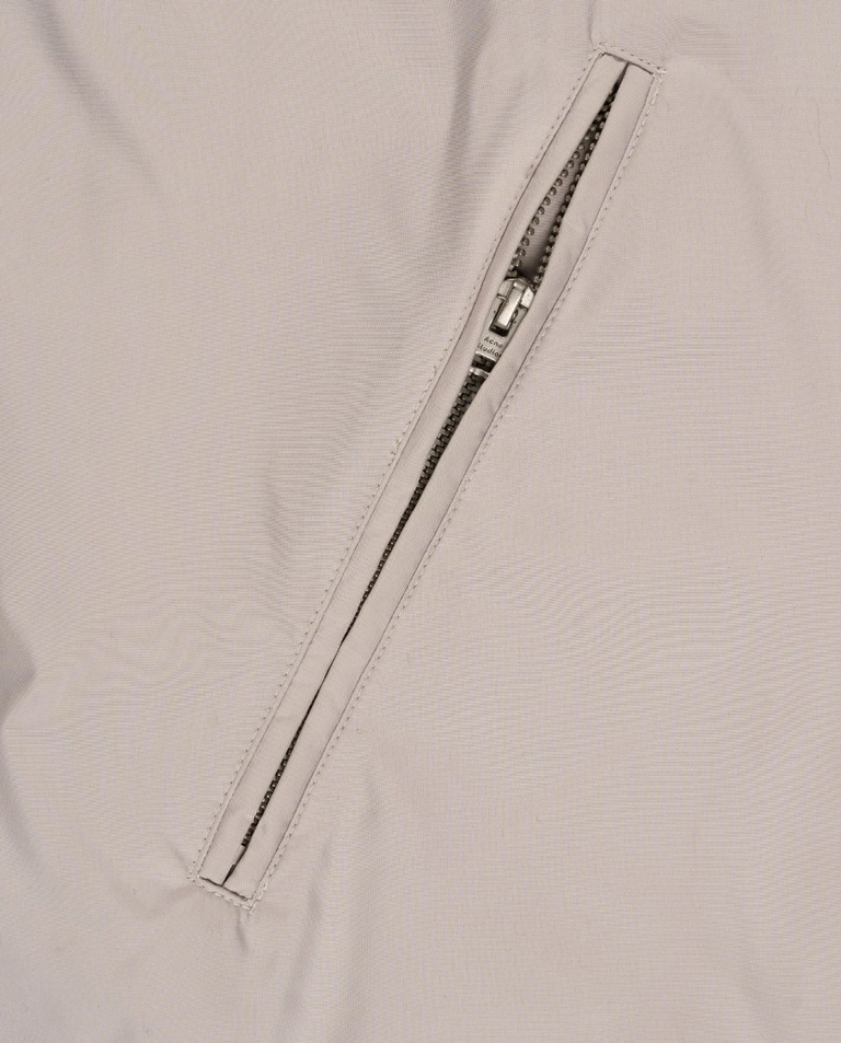 Beżowa kurtka puchowa - Image #3