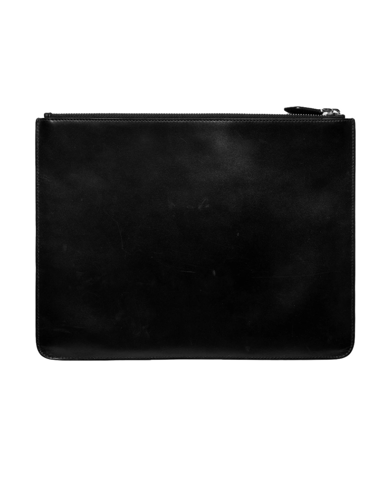 Czarna kopertówka z wytłoczoną amerykańską flagą