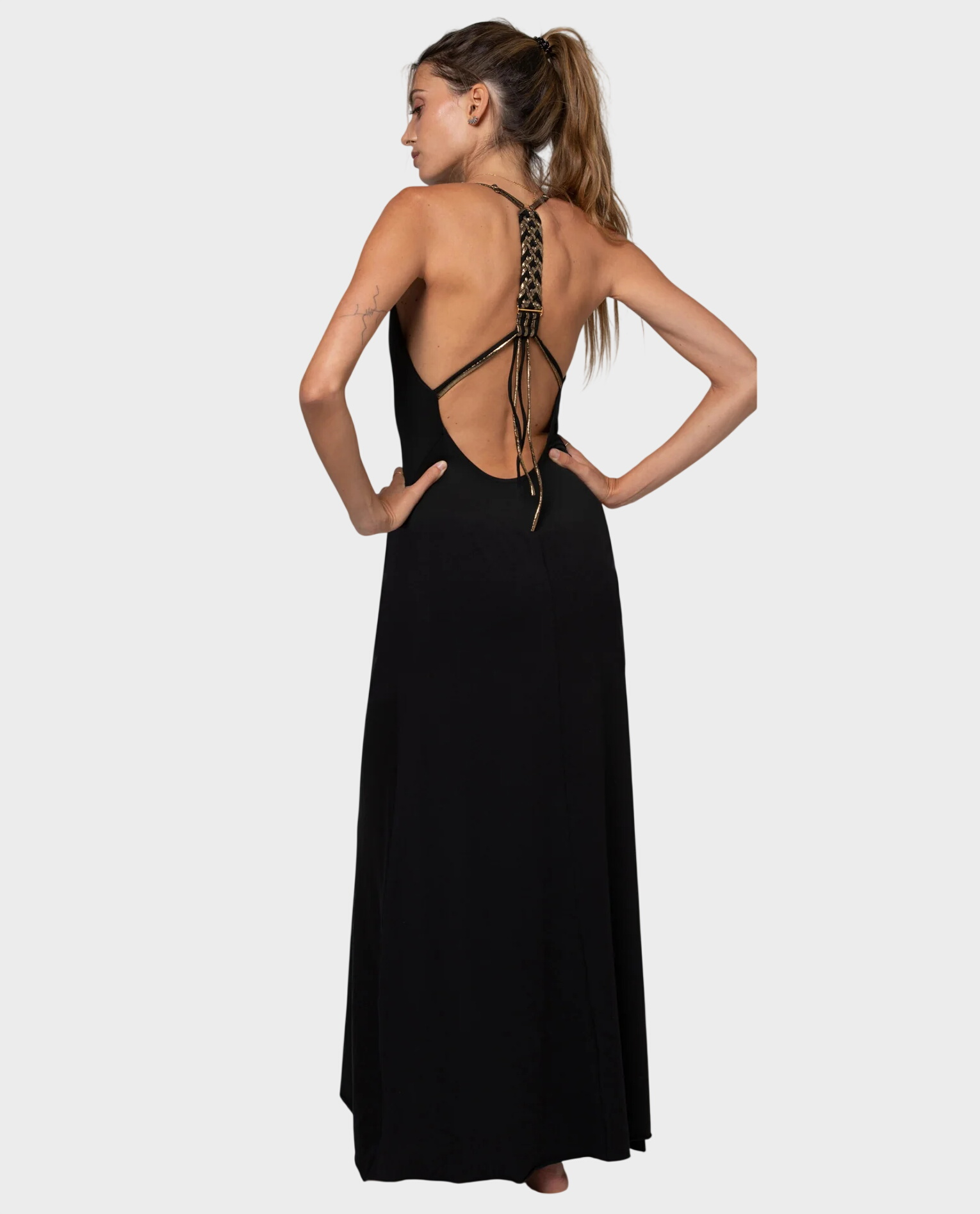 Sukienka z ozdobnym tyłem Diya - Image #0