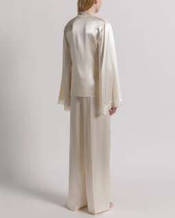 Kremowa satynowa bluzka z koronką - Image #4