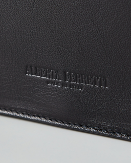 Skórzana torebka do ręki - Image #5