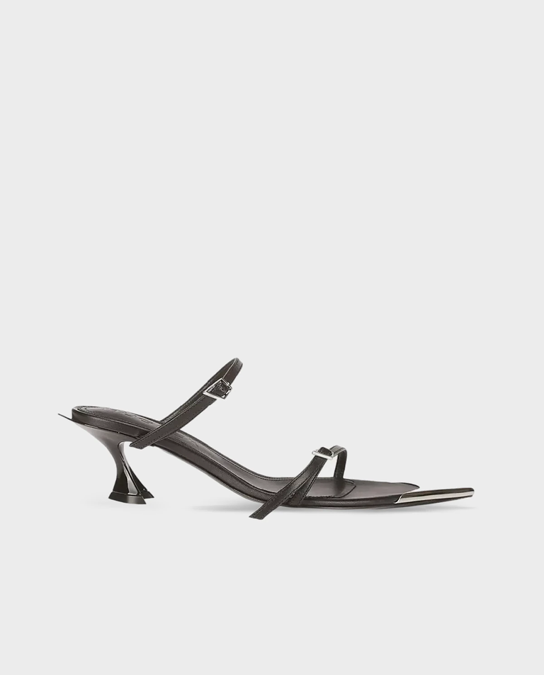 Czarne klapki na obcasie