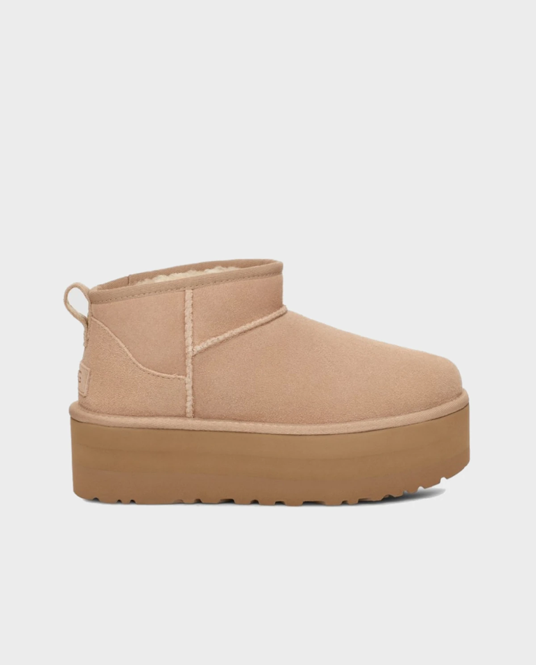 Beżowe śniegowce Classic Ultra Mini Platform