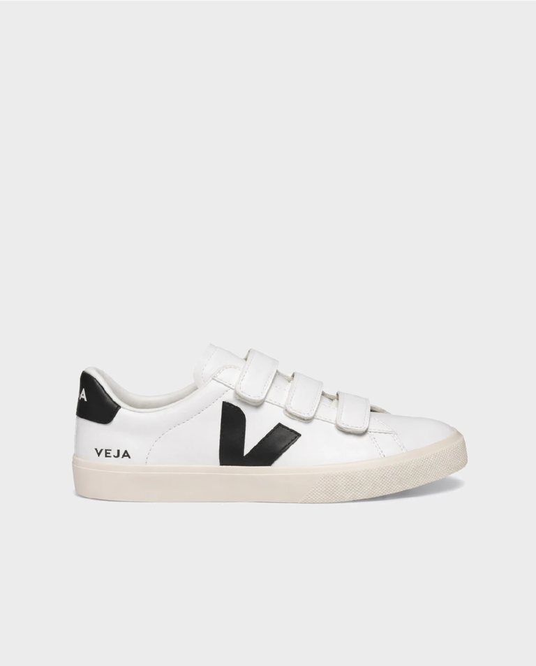 Białe sneakersy Reclife