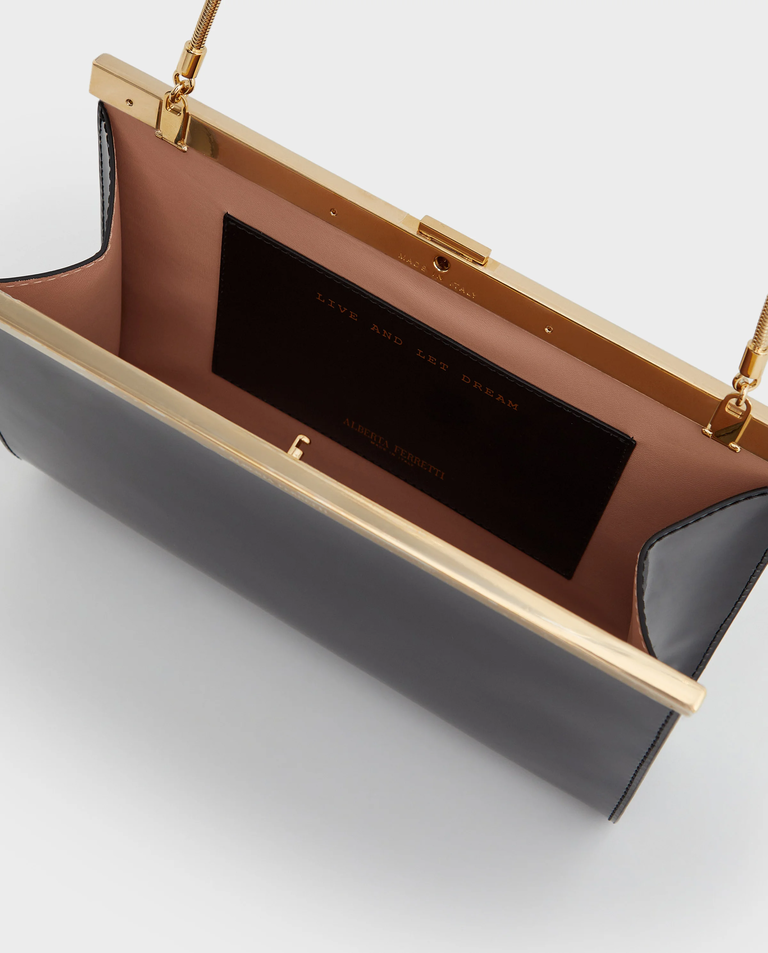 Czarna torebka na łańcuszku - Image #2