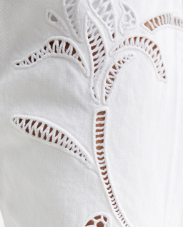 Białe jeansy z kwiatowym haftem - Image #3