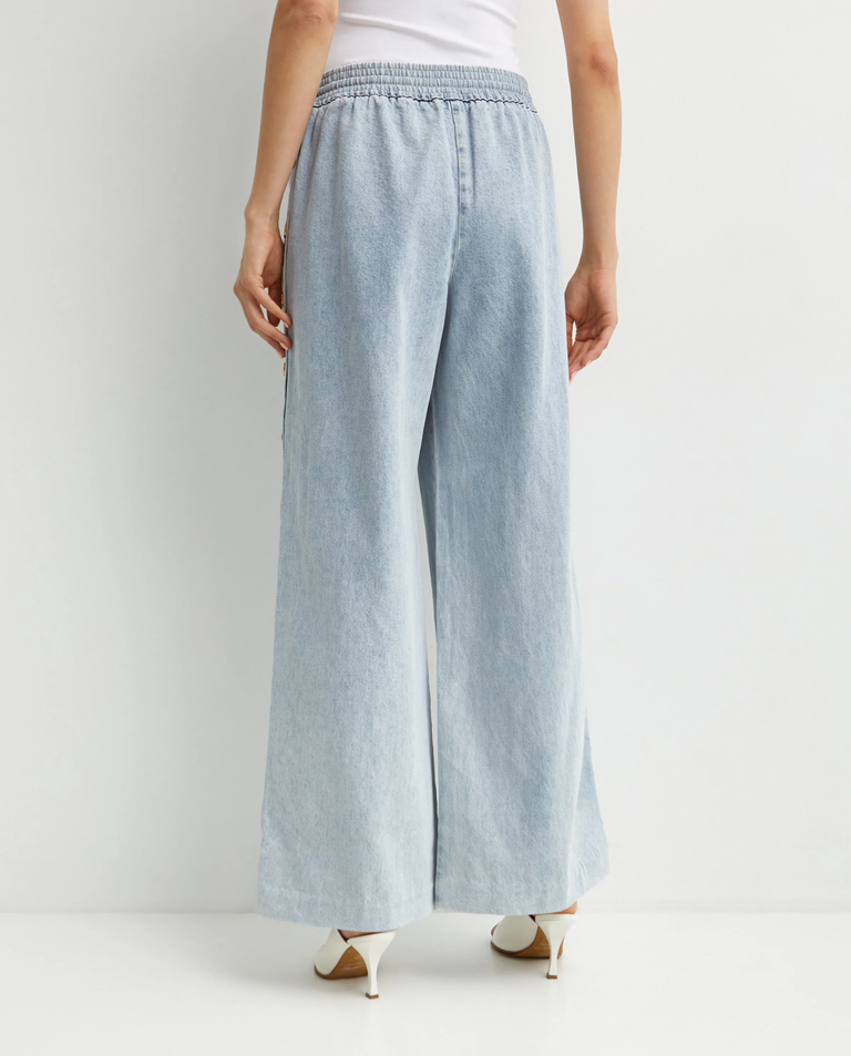 Jasnoniebieskie jeansy Rebellion Snap - Image #3