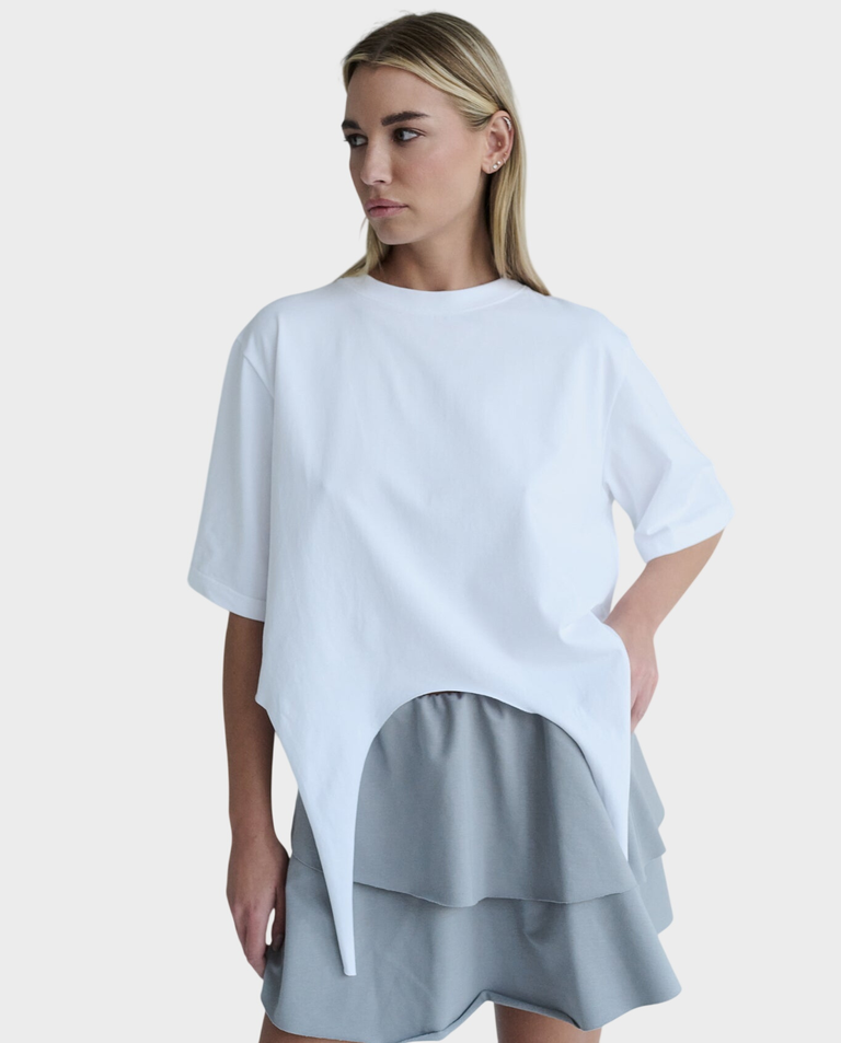 Biały t-shirt z wiązaniem Nela