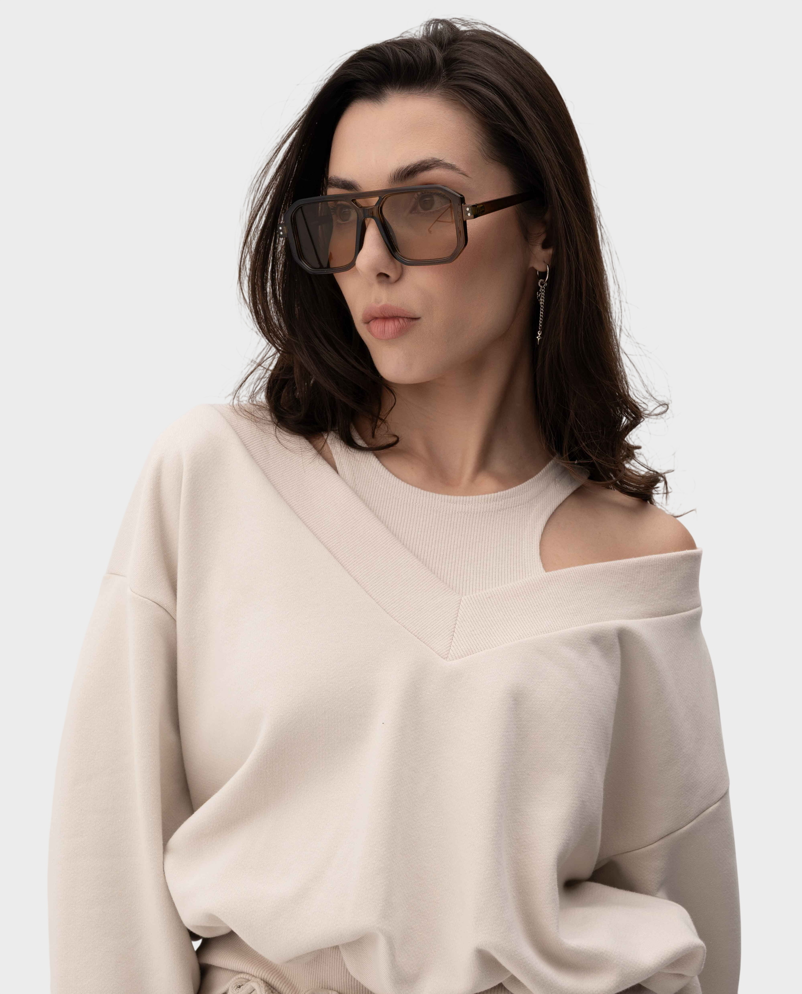 Beżowy top o krótkim kroju Midline - Image #4