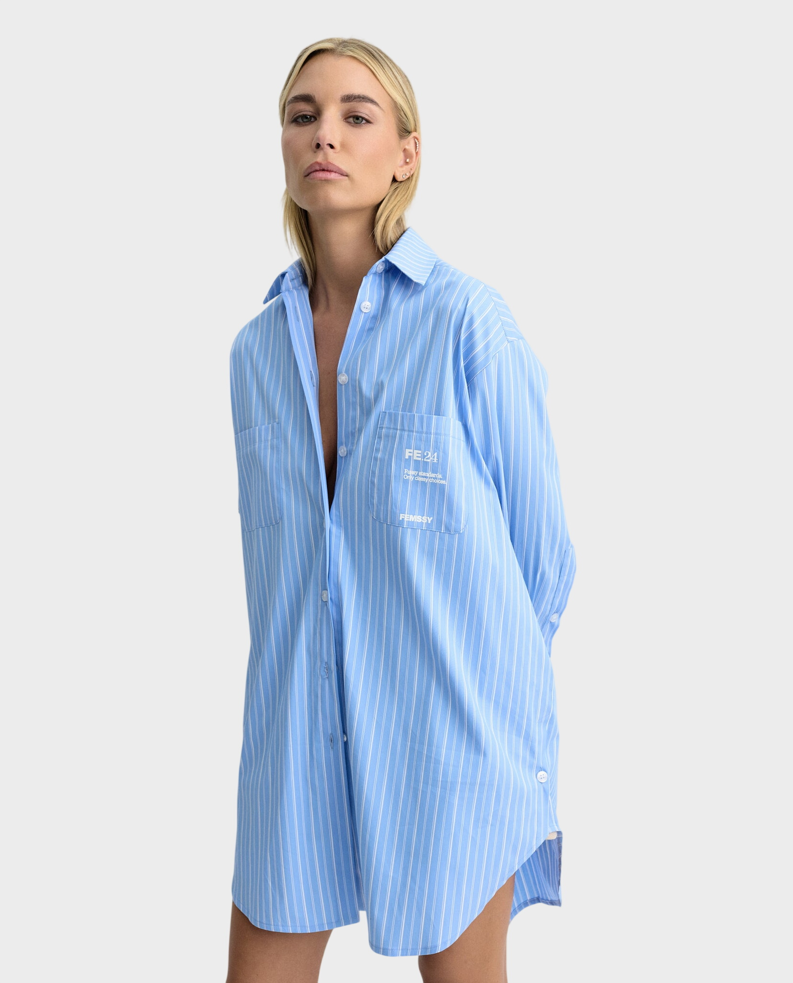 Długa niebieska koszula w paski - Image #0