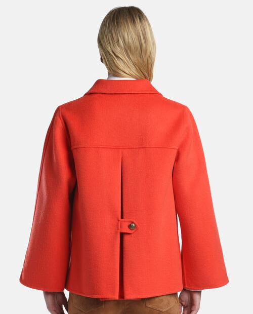 Koralowy płaszcz Vantos