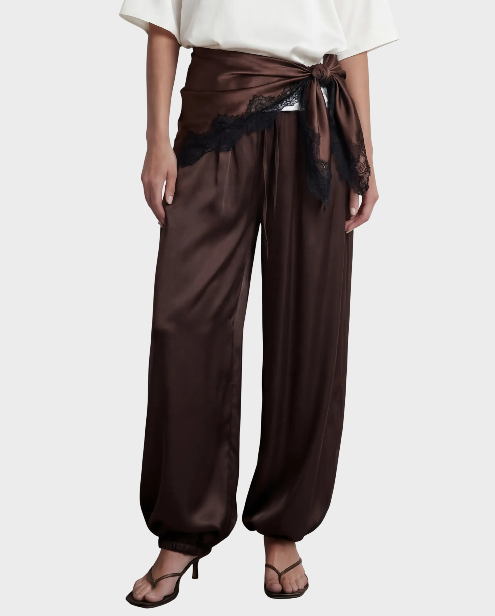 Czekoladowe spodnie z jedwabiu Balloon - Image #0