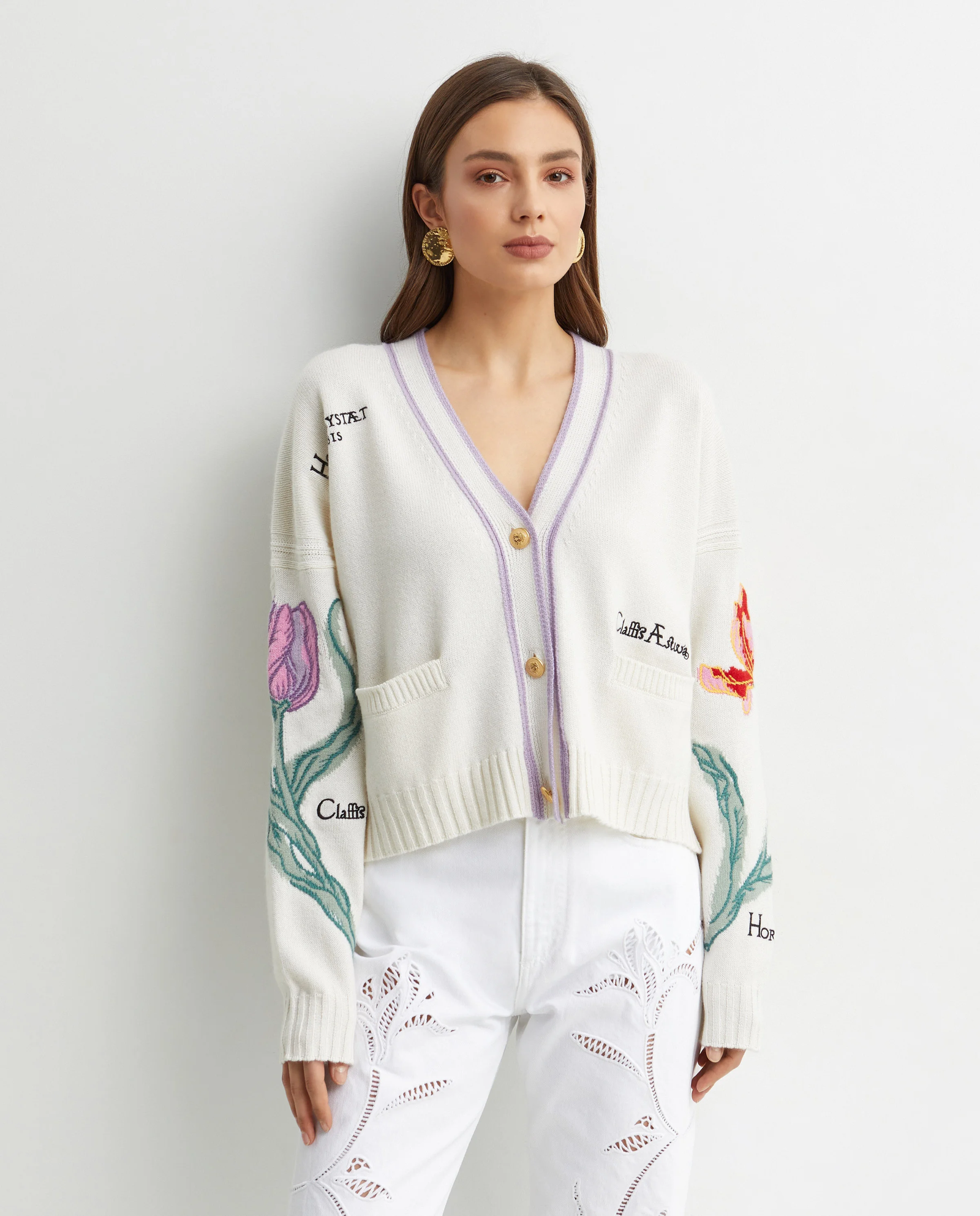 Kremowy kardigan z haftem w kwiaty - Image #0