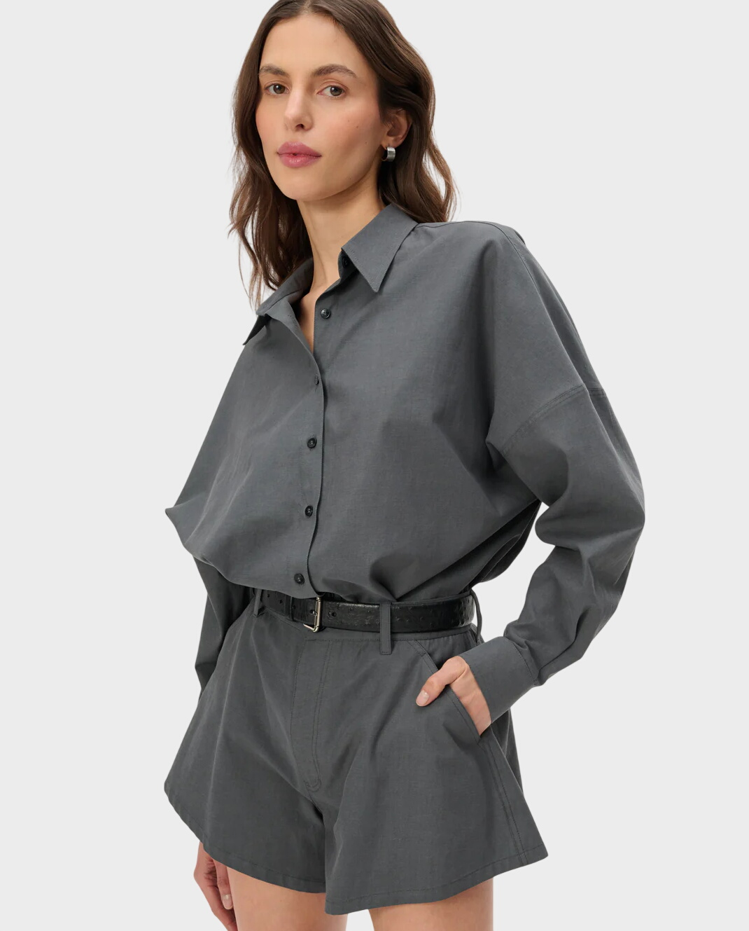 Szorty o trapezowym kroju Naomi - Image #2