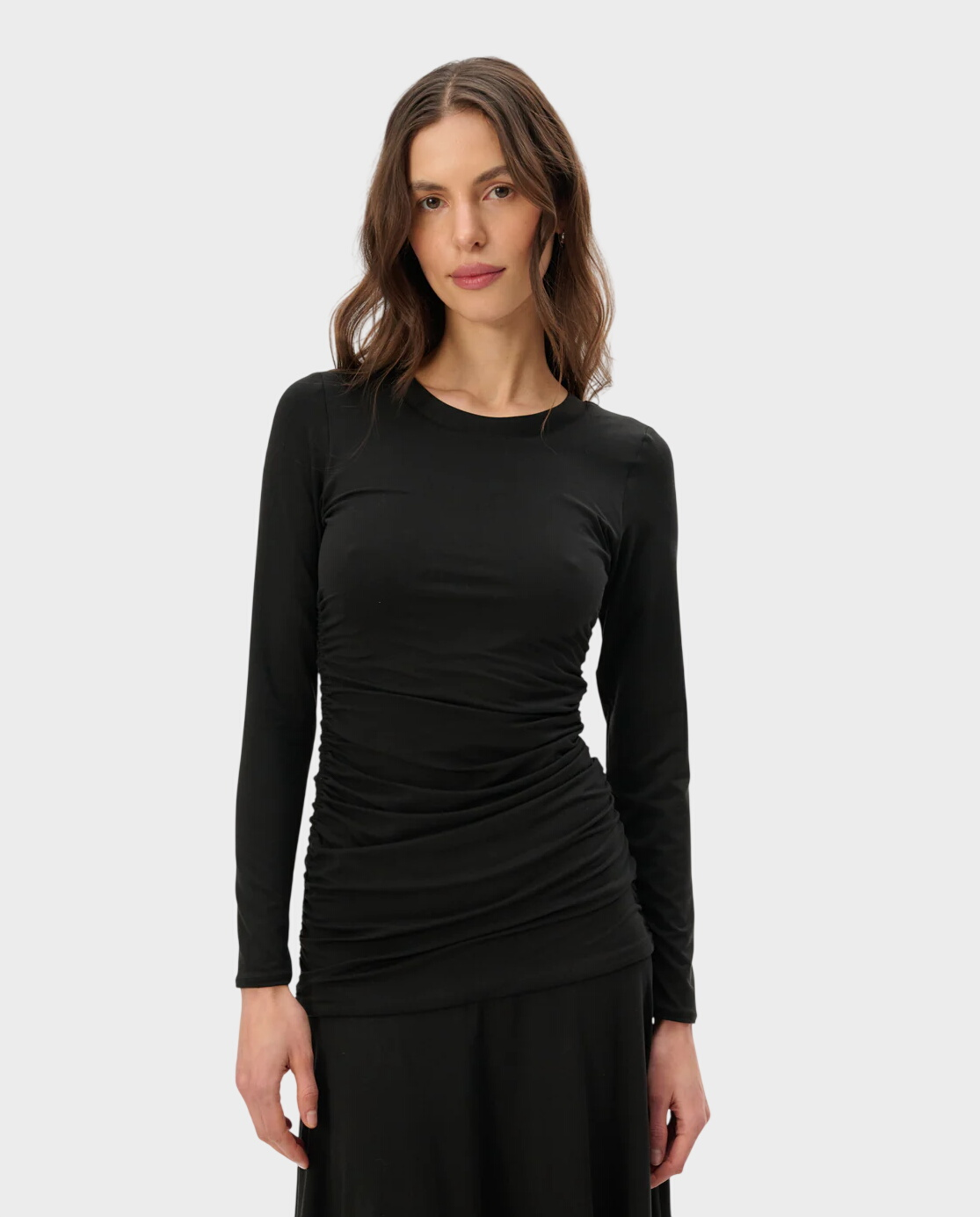 Czarna sukienka z drapowaniem Antonina - Image #1