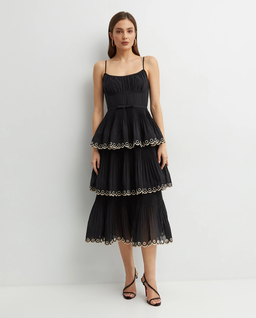 Czarna haftowana sukienka midi - Image #0