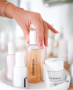 Rozświetlający tonik Pure Balance Indigo  200 ml - Image #1