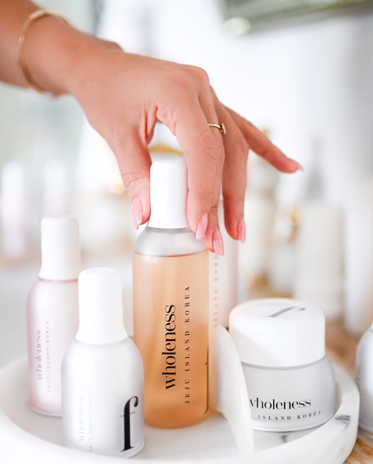 Rozświetlający tonik Pure Balance Indigo  200 ml