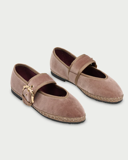 Aksamitne beżowe baleriny z klamrą Sophie - Image #1