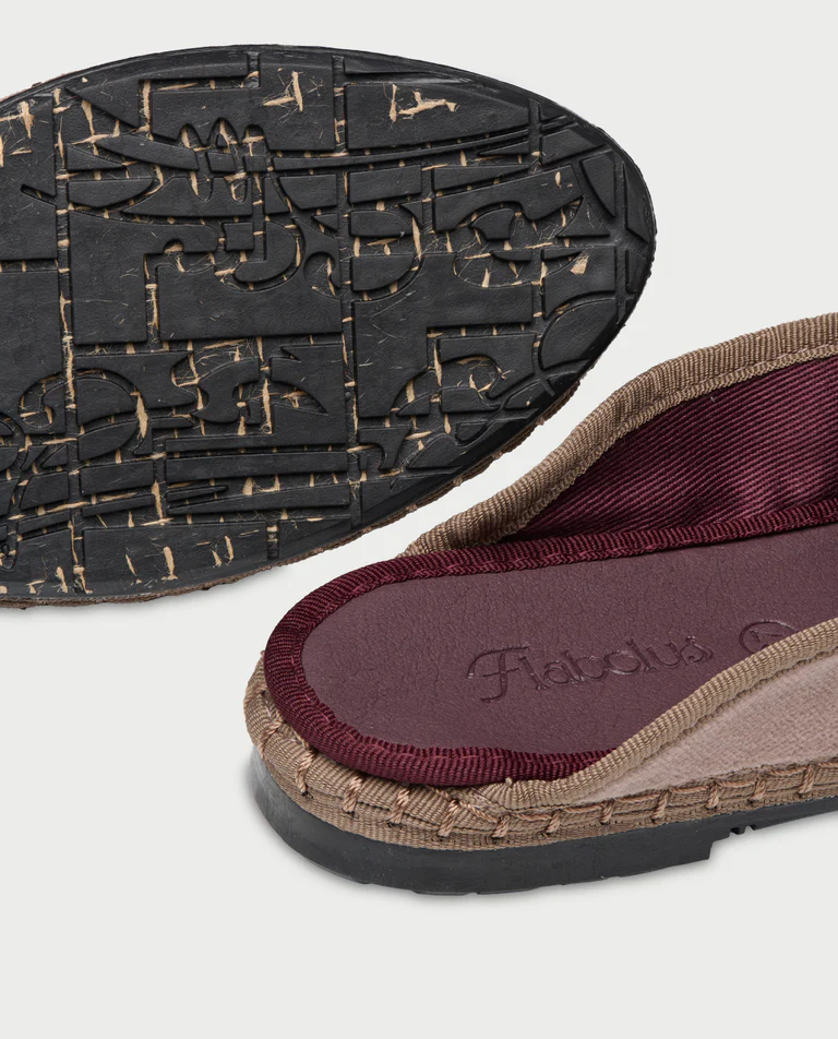 Aksamitne beżowe mule Bruna - Image #2