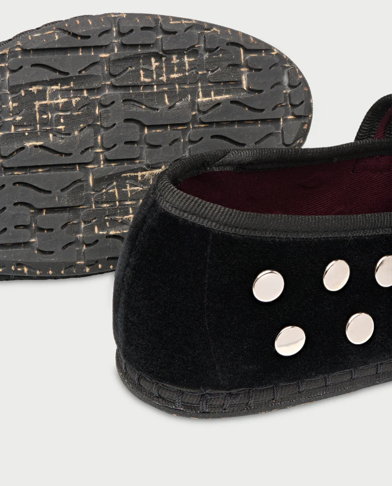 Aksamitne czarne baleriny z ćwiekami Mae - Image #2