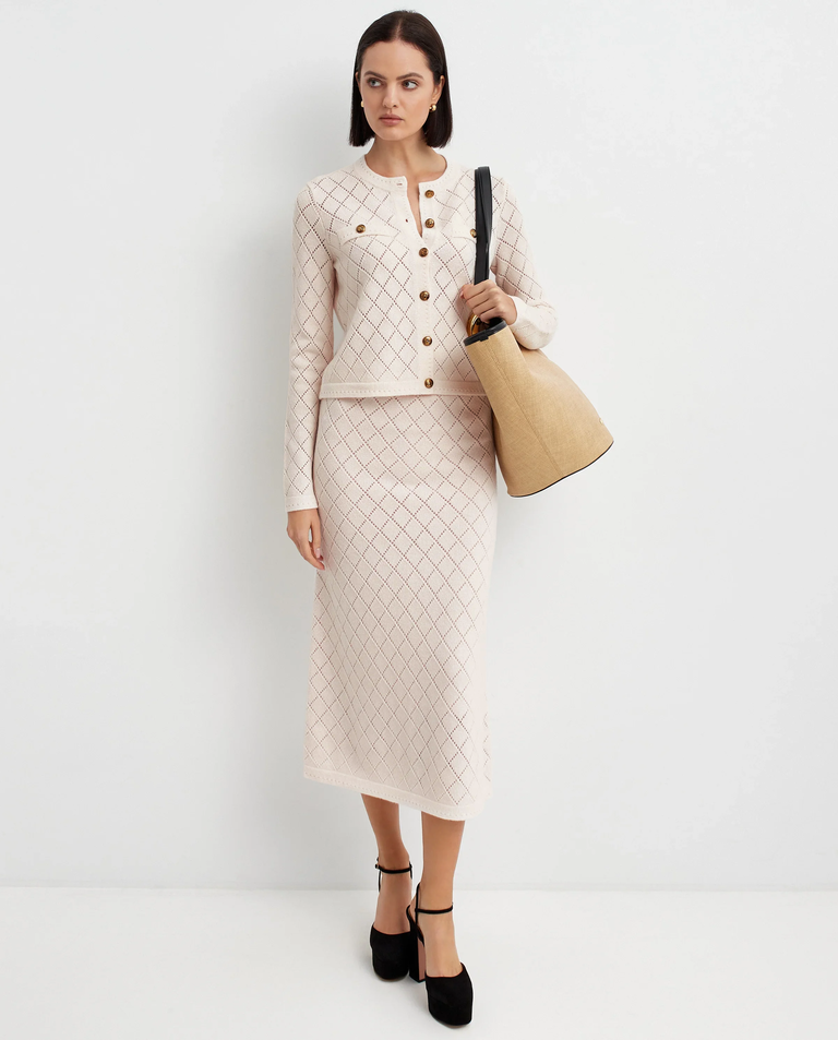 Różowa spódnica Illustration - Image #2