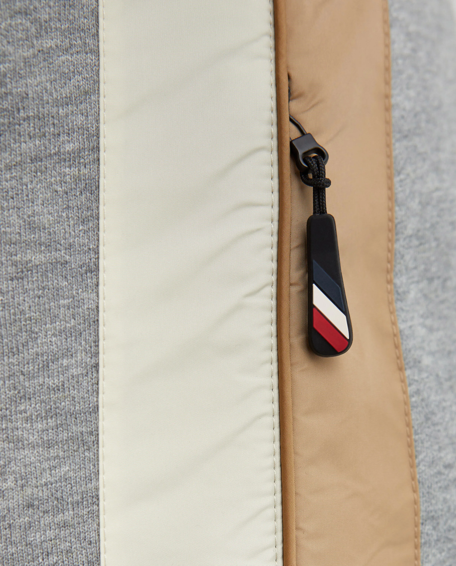 Szare spodnie dresowe - Image #4