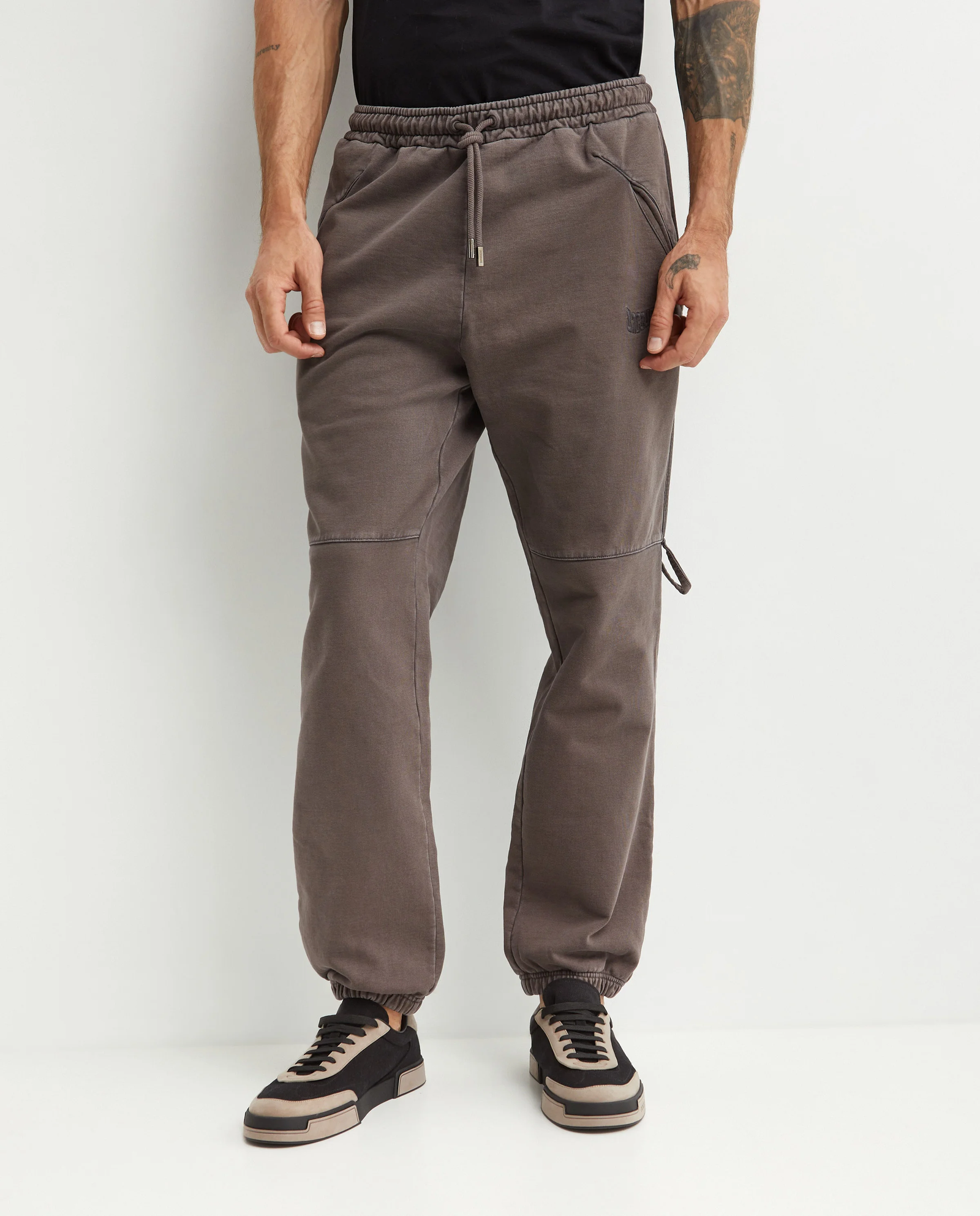 Brązowe spodnie dresowe joggery - Image #0